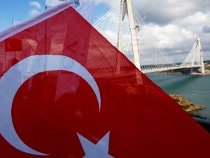 В Турции открыли третий мост через Босфор